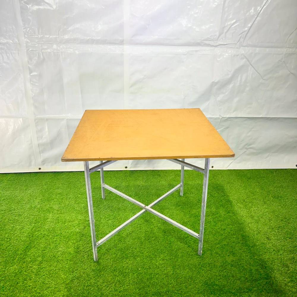 3ft Square Table